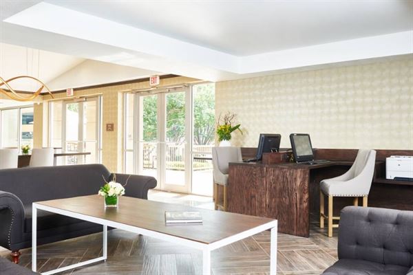 DoubleTree by Hilton Hotel Dallas - Market Center