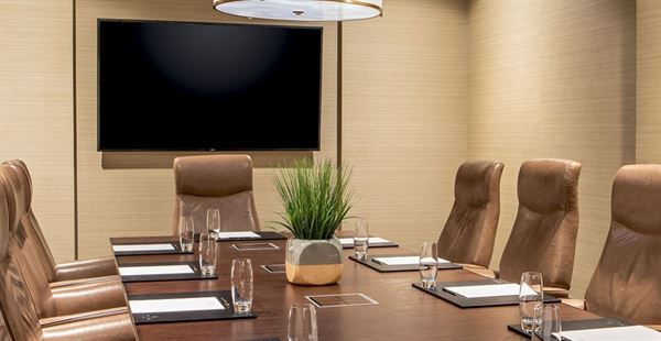 The Virginian Hotel, Curio Collection by Hilton