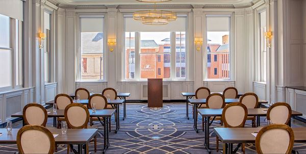 The Virginian Hotel, Curio Collection by Hilton