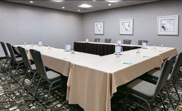 Holiday Inn & Suites Des Moines Northwest