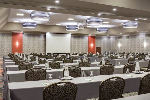 Holiday Inn Wichita East I-35