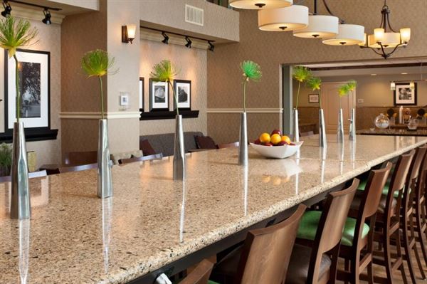 Hampton Inn and Suites Lincoln - Northeast I-80