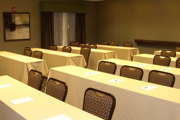 Hampton Inn and Suites Lincoln - Northeast I-80