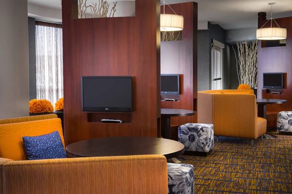 Courtyard Des Moines Ankeny