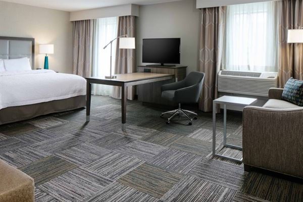 Hampton Inn & Suites Hudson