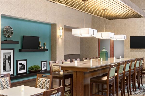 Hampton Inn & Suites Minooka