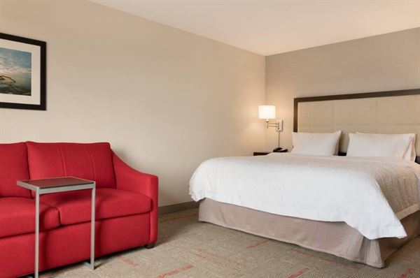 Hampton Inn & Suites Kenosha