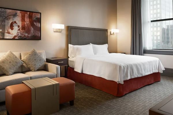 Homewood Suites Milwaukee Downtown