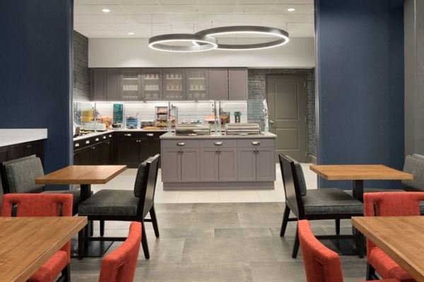 Homewood Suites Milwaukee Downtown