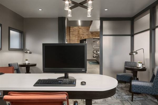 Homewood Suites Milwaukee Downtown