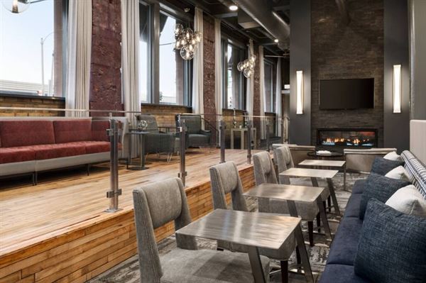 Homewood Suites Milwaukee Downtown