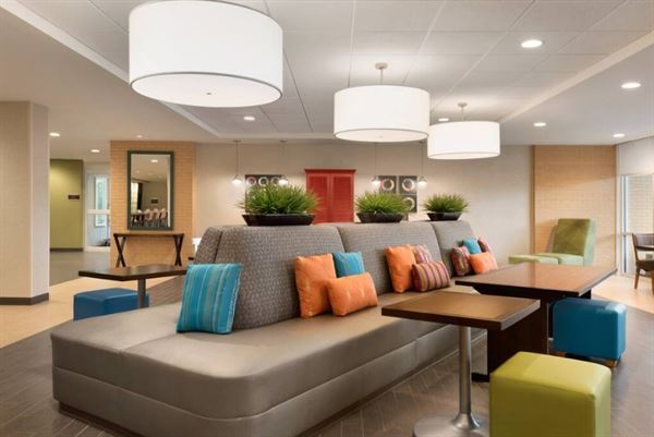 Home2 Suites by Hilton Milwaukee Brookfield