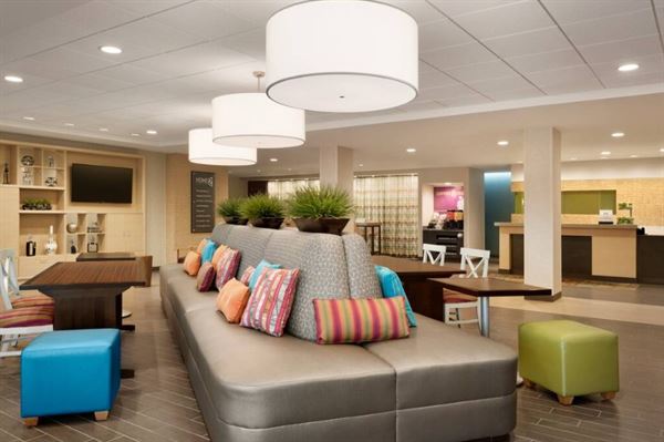 Home2 Suites by Hilton Milwaukee Brookfield