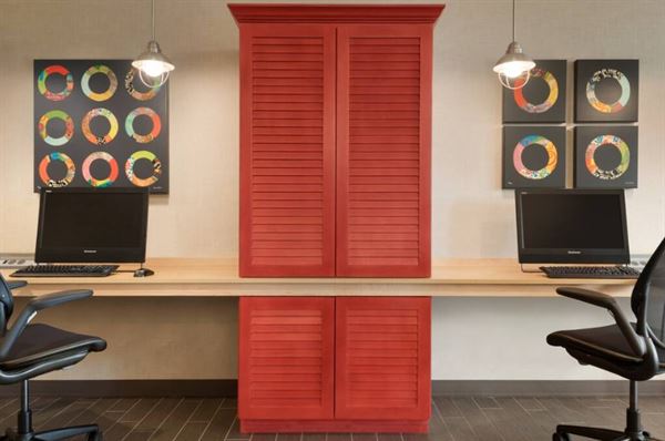 Home2 Suites by Hilton Milwaukee Brookfield