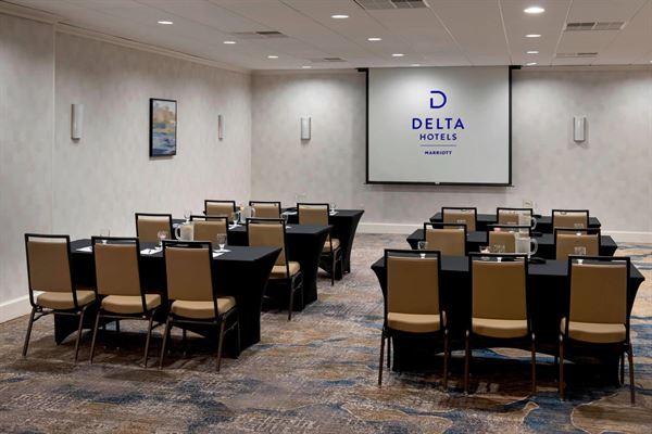 Delta Hotels by Marriott Utica