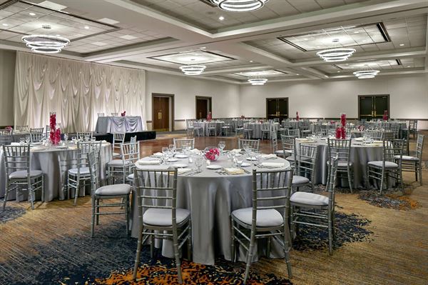 Renaissance Chicago Glenview Suites Hotel