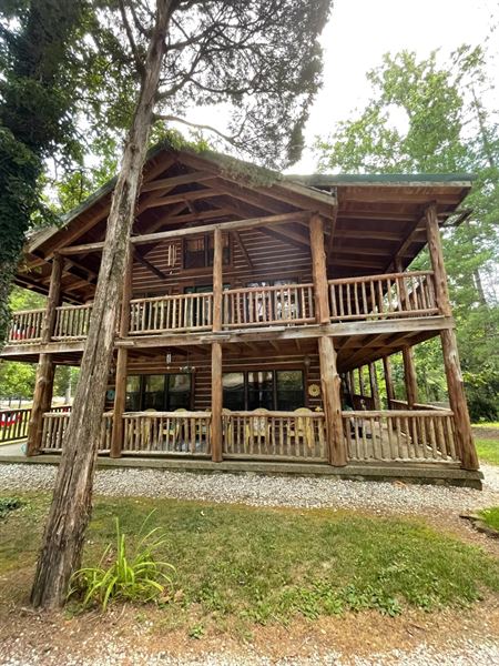 The Gables at Twin Lakes