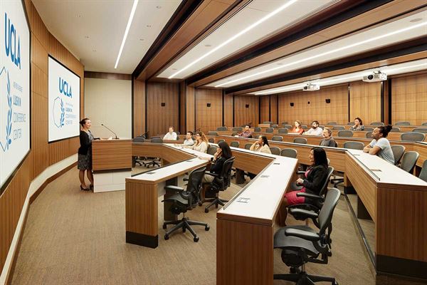 UCLA Meyer & Renee Luskin Hotel