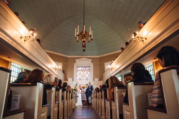 Riverside Weddings at Gloria Dei