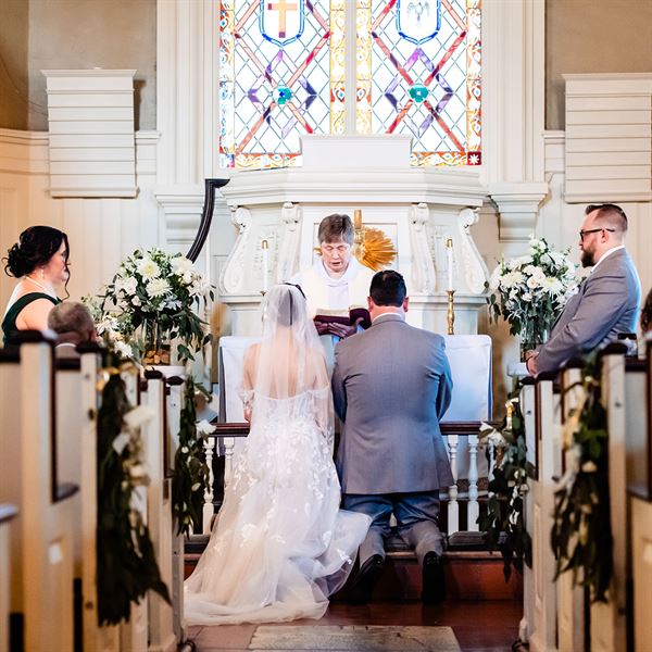 Riverside Weddings at Gloria Dei