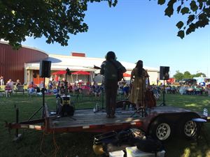 Blacksmith Green / Lake View Terrace