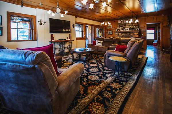 Knickerbocker Mansion