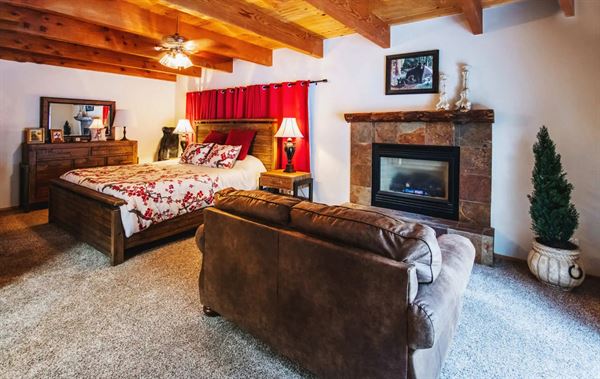 Knickerbocker Mansion