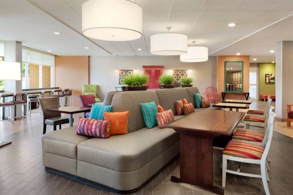 Home2 Suites by Hilton Menomonee Falls Milwaukee