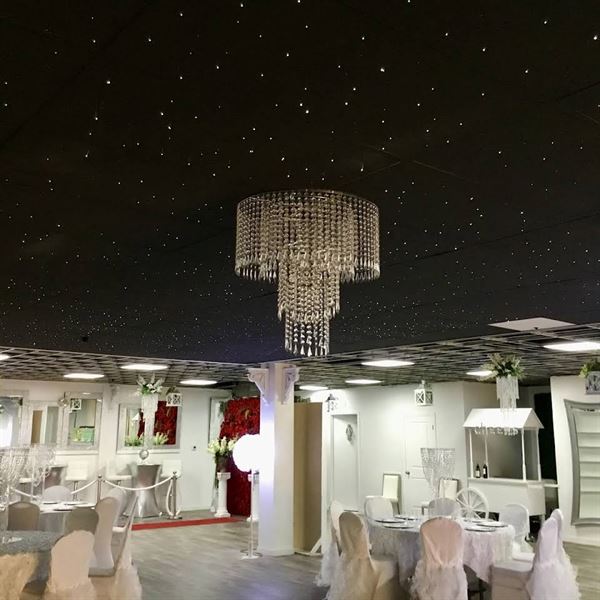 Mae's Liberty Palace