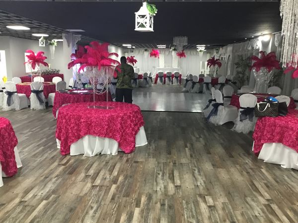 Mae's Liberty Palace