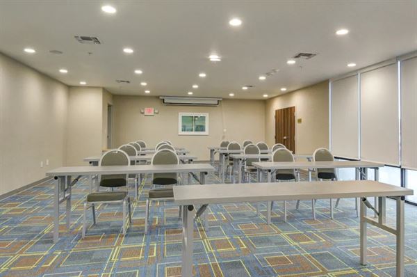 Home2 Suites by Hilton Irving/DFW Airport North