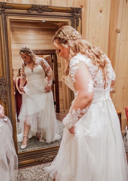 Sugar Pine Barn at Tucannon Cellars