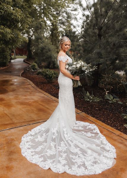 Sugar Pine Barn at Tucannon Cellars