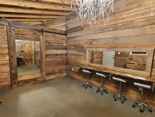 Saddle Creek Stables