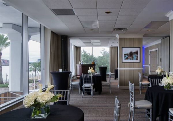 DoubleTree by Hilton Hotel - Jacksonville