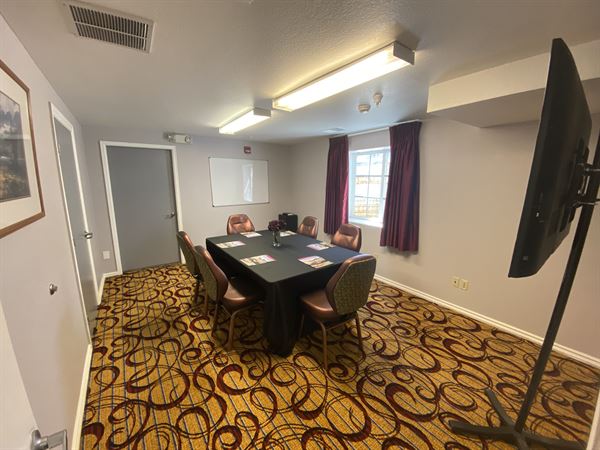 MCM Elegante Colorado Springs