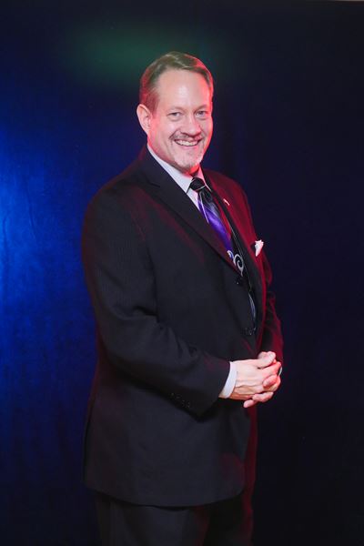 Gene R. Gordon - Magic and entertainment