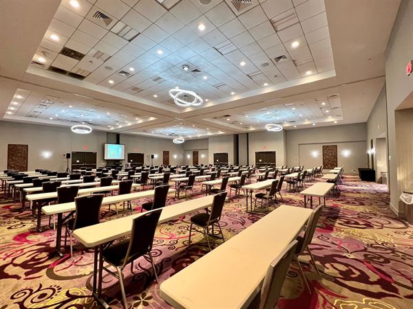 Holiday Inn Hotel and Convention Center Joliet