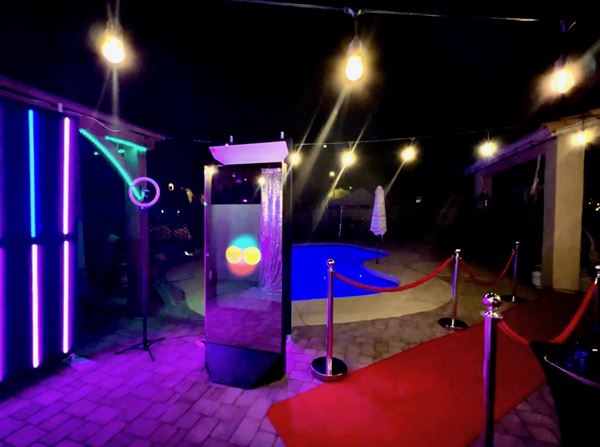 U Turn 360° Photo Booths