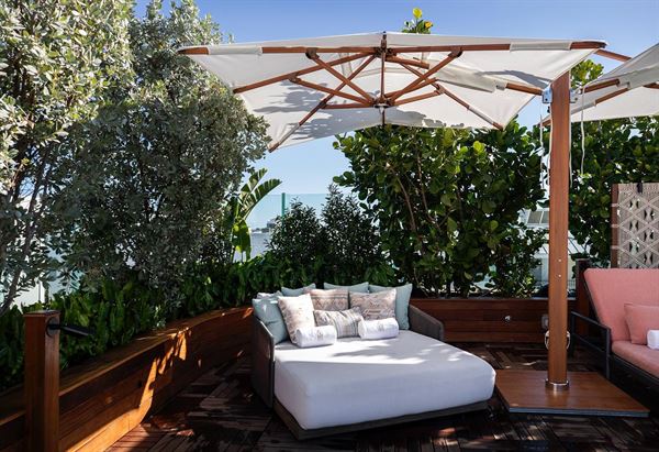 Rosewater Rooftop at The Ray Hotel