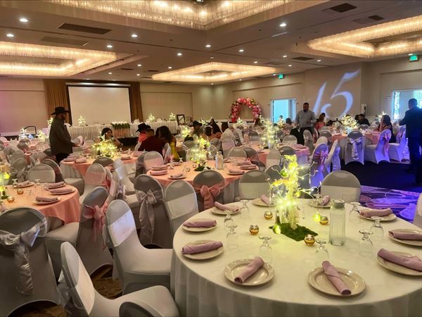 Radisson Hotel At Santa Maria