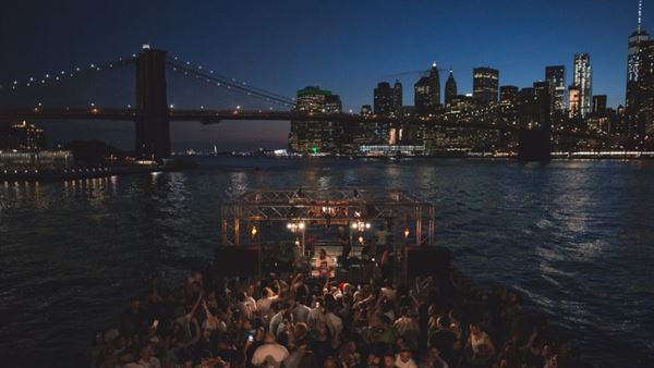 Circle Line Sightseeing Cruises