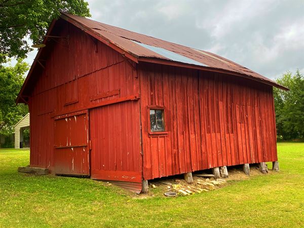 Four Winds Victorian Venue & Suites