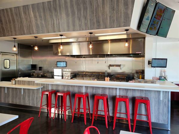 Crimson Coward Nashville Hot Chicken Lake Forest