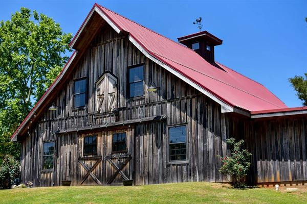 The Oaks At Mount Carmel