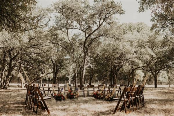 The Whispering Oaks Estate