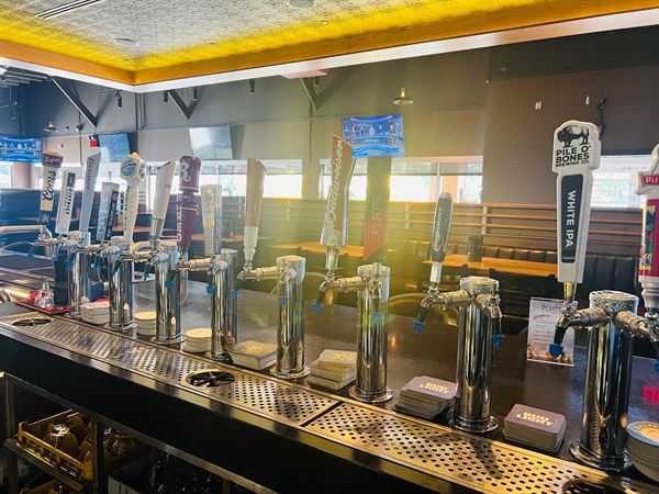 The Flats Eatery + Drink - Moose Jaw