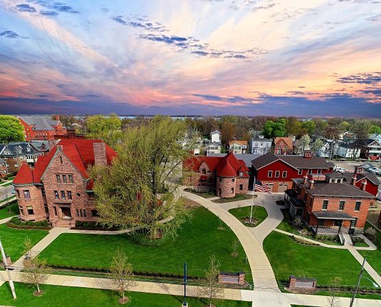 Watson-Curtze Mansion