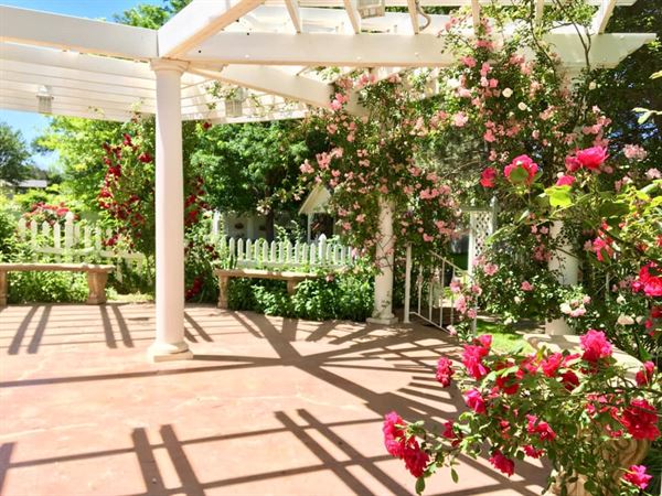 Country Home Weddings