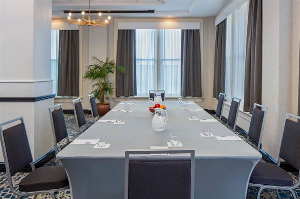 Hilton Garden Inn Jackson Downtown